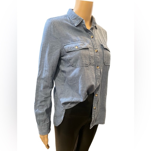 It’s chambray button up - Picture 3 of 12